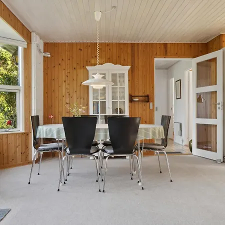 Dom wakacyjny 3 Bedroom Gorgeous In Malling