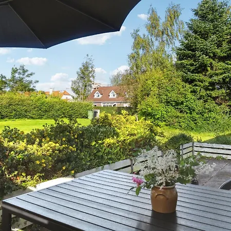 3 Bedroom Gorgeous In Dom wakacyjny *