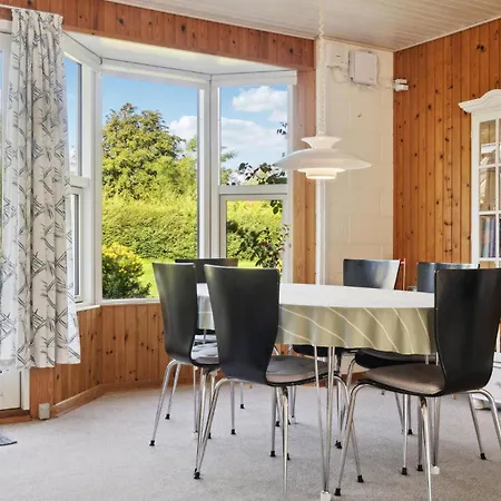 3 Bedroom Gorgeous In Σπίτι διακοπών Malling